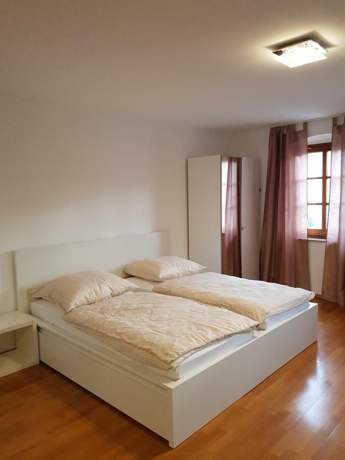 Apartment Jale Regensburg Buitenkant foto